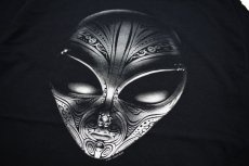 画像2: Liquid Blue Tribal Alien T-Shirt (2)