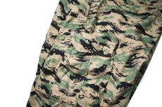 画像4: Levi's Camouflage Cargo Shorts リーバイス (4)