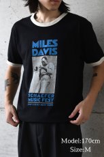 画像4: Bluescentric Miles Davis New York City Ringer T-Shirt Black/Natural  (4)