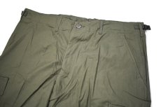 画像2: 60s Deadstock Us Army Cotton Poplin Non Rip Jungle Fatigue Pants Olive (2)