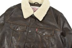 画像2: Levi's Faux Leather Trucker Sherpa Jacket Brown リーバイス (2)