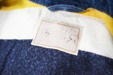 画像4: 93' Used Levi's 70617-0291 Hudson's Bay Blanket Lined Reversible Denim Jacket made in USA (4)