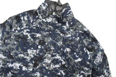 画像2: Used Us Navy NWU GORE-TEX Working Parka Type1 (2)