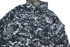 画像2: Used Us Navy NWU GORE-TEX Working Parka Type1 (2)