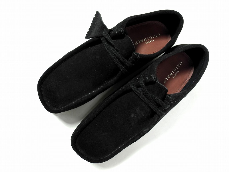 clarks wallabees black suede